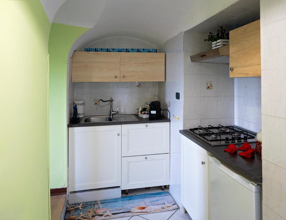 Casa "Positano" Da Ely - Salerno Centro Con Self Check-In Διαμέρισμα Εξωτερικό φωτογραφία
