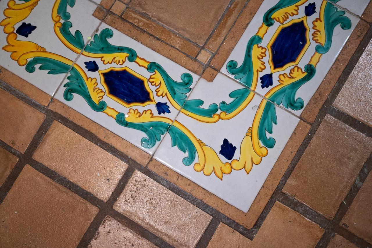 Casa "Positano" Da Ely - Salerno Centro Con Self Check-In Διαμέρισμα Εξωτερικό φωτογραφία