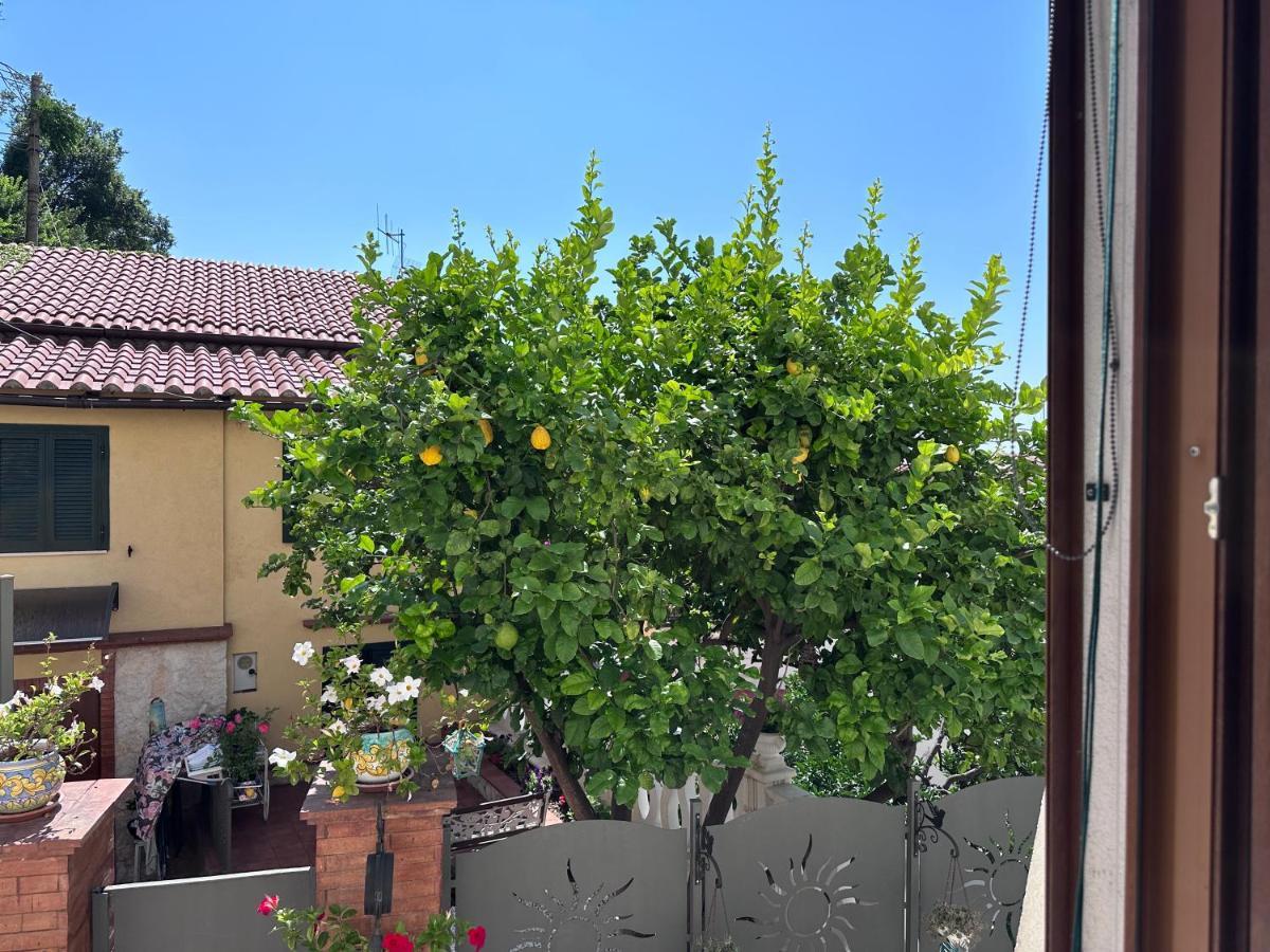 Casa "Positano" Da Ely - Salerno Centro Con Self Check-In Διαμέρισμα Εξωτερικό φωτογραφία