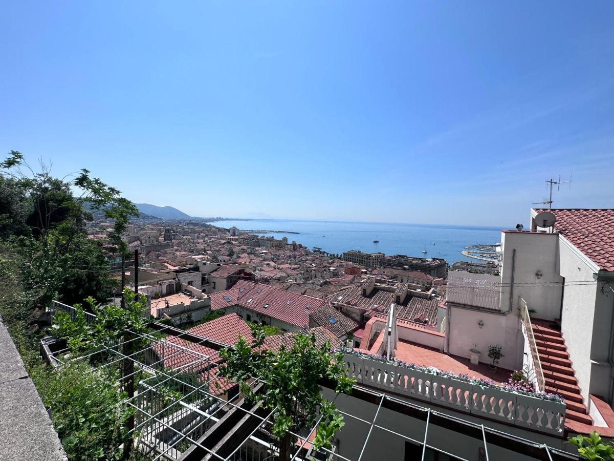 Casa "Positano" Da Ely - Salerno Centro Con Self Check-In Διαμέρισμα Εξωτερικό φωτογραφία